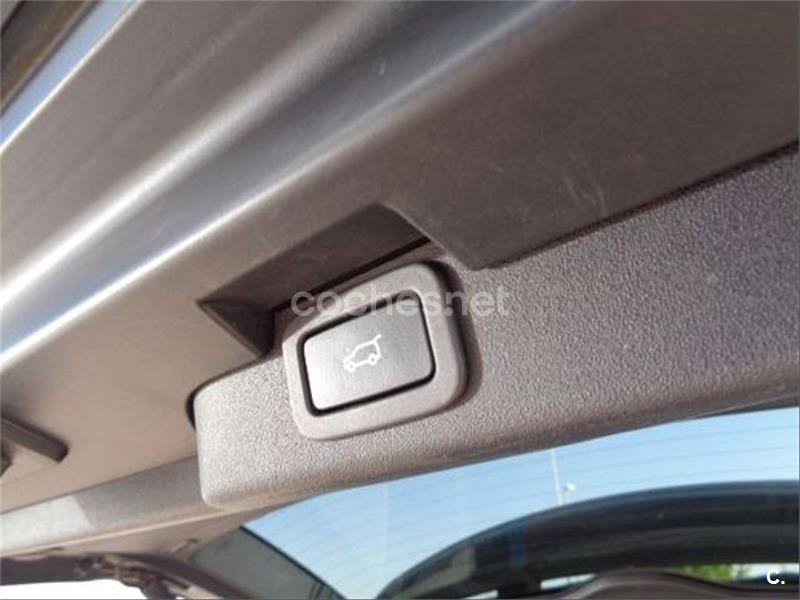 LAND-ROVER Discovery 3.0 TD6 190kW 258CV HSE Auto