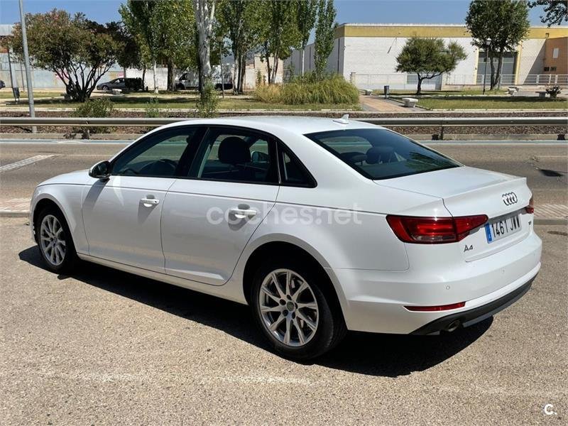 AUDI A4 2.0 TDI Advanced edition