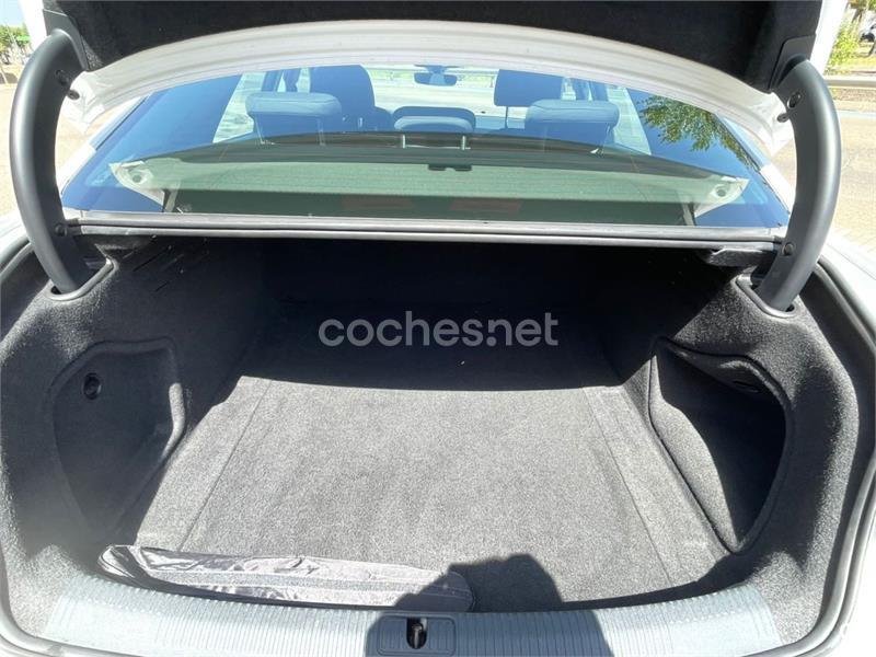 AUDI A4 2.0 TDI Advanced edition