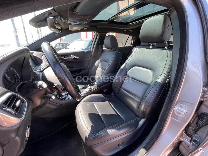 INFINITI QX30 2.2D PREMIUM 7DCT AWD