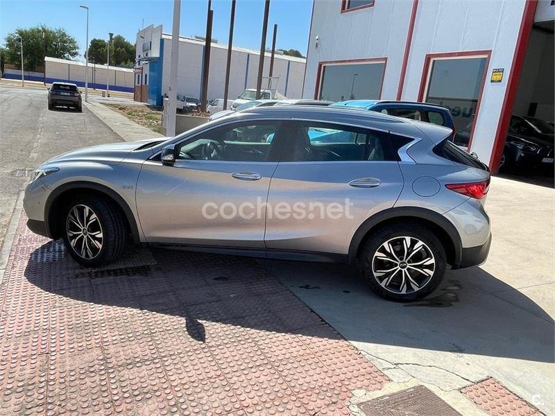 INFINITI QX30 2.2D PREMIUM 7DCT AWD
