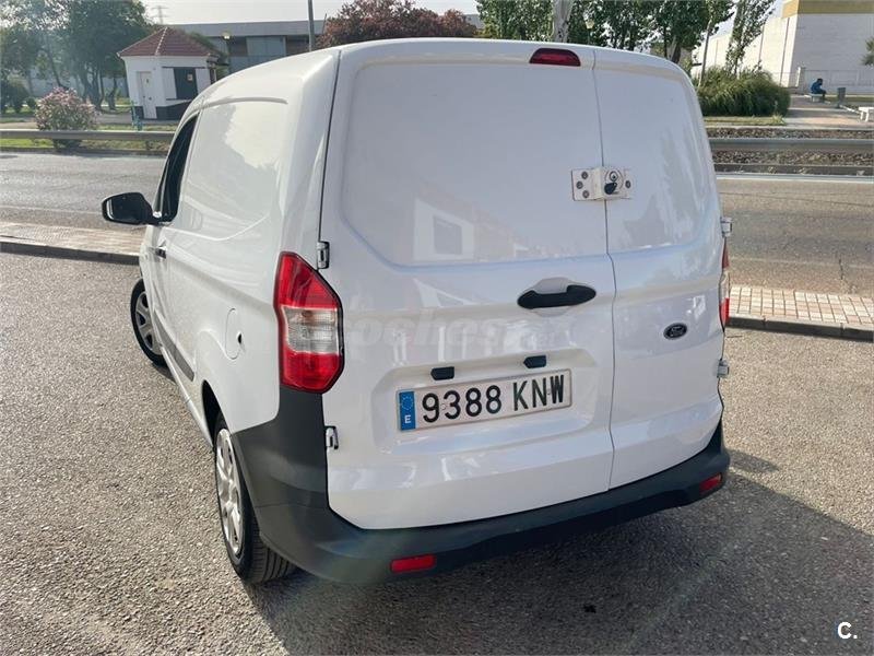 FORD Transit Courier Van 1.5 TDCi 56kW Ambiente