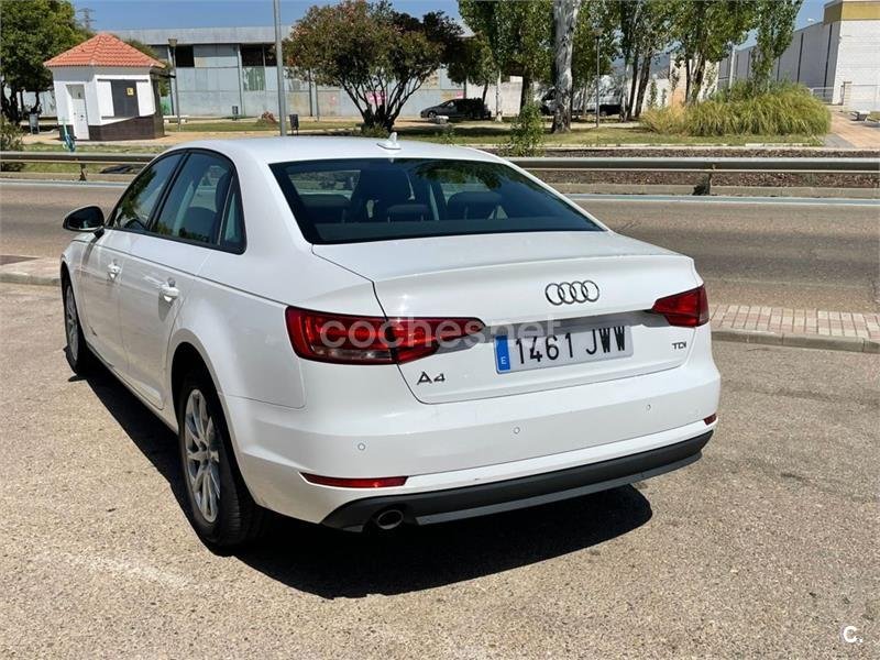 AUDI A4 2.0 TDI Advanced edition