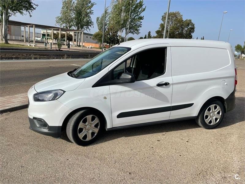 FORD Transit Courier Van 1.5 TDCi 56kW Ambiente