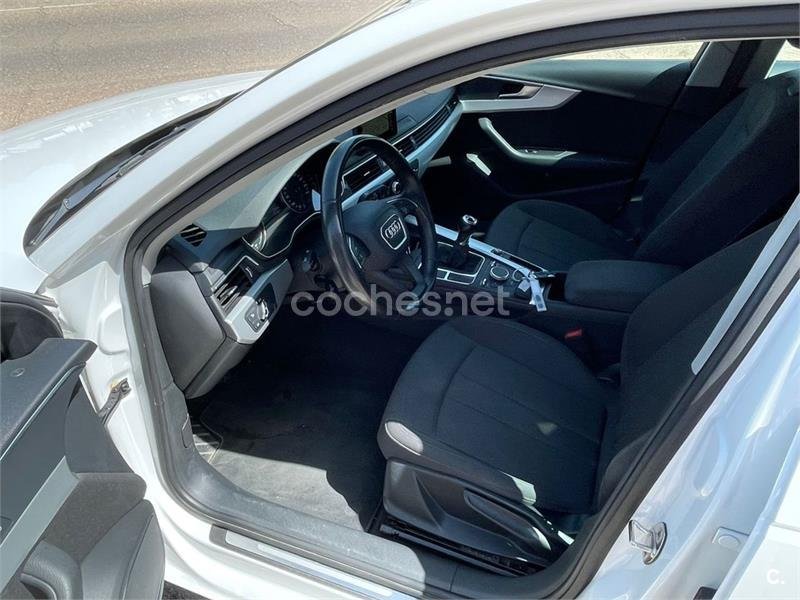 AUDI A4 2.0 TDI Advanced edition