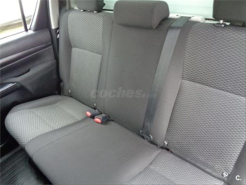 TOYOTA Hilux 2.4 D4D Cabina Doble GX 4p.